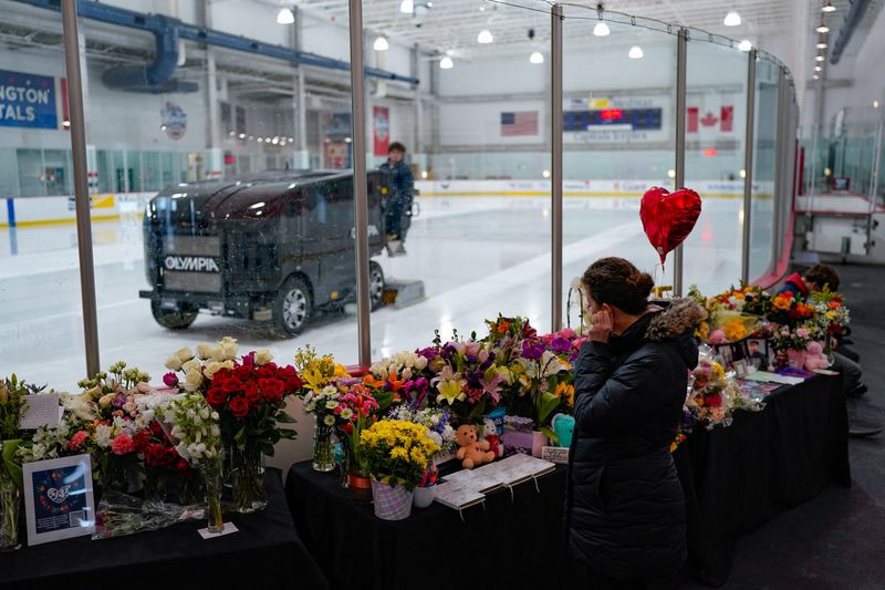 DC official: 55 victims identified in Washington helicopter plane collision
