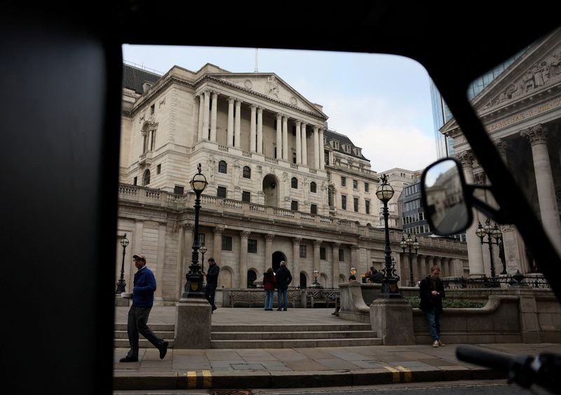 UK bond yields fall as Trump tariffs cause slowdown fears