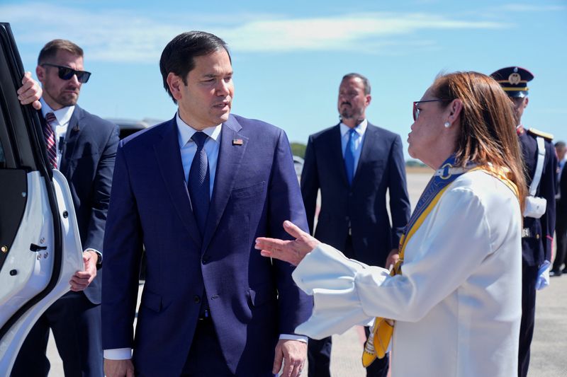 El Salvador offers to house criminals deported from the U.S. in its jails, says Rubio