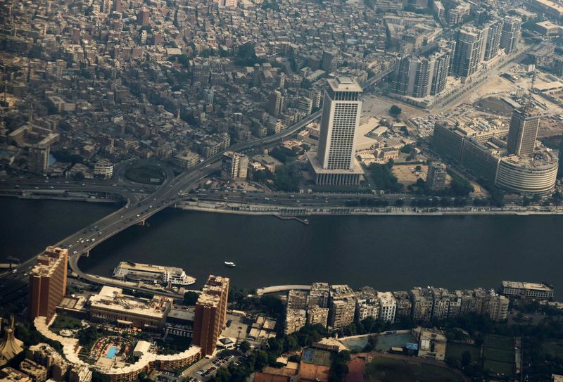 Egypt's non-oil private sector posts growth in January, PMI shows