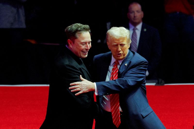 US government workers pressed to accept Trump buyout deal as deadline looms