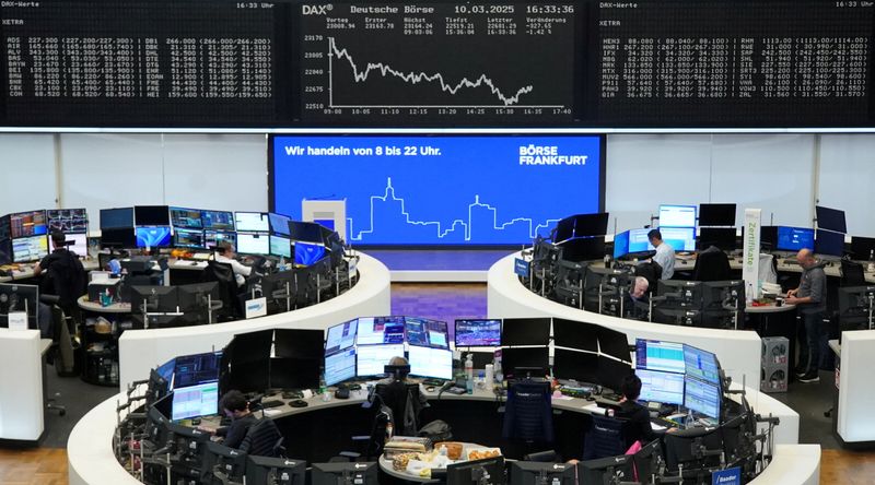 Hedge funds fleeing positions dents European stock traders, say sources