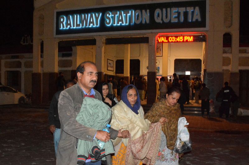 Pakistan train hijacking: hostage rescue complicated by suicide bombers, sources say