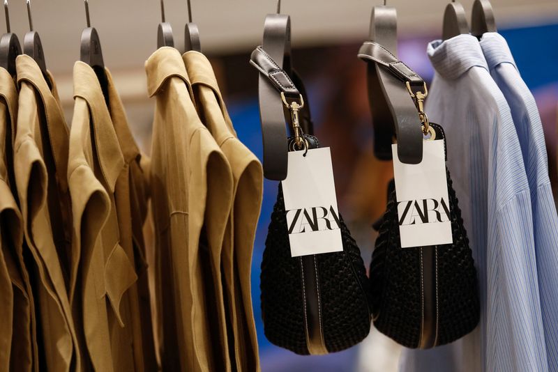 Zara owner Inditex meets fourth-quarter sales forecast