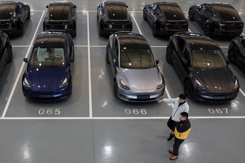 Tesla working with Baidu to improve assisted driving system in China - sources
