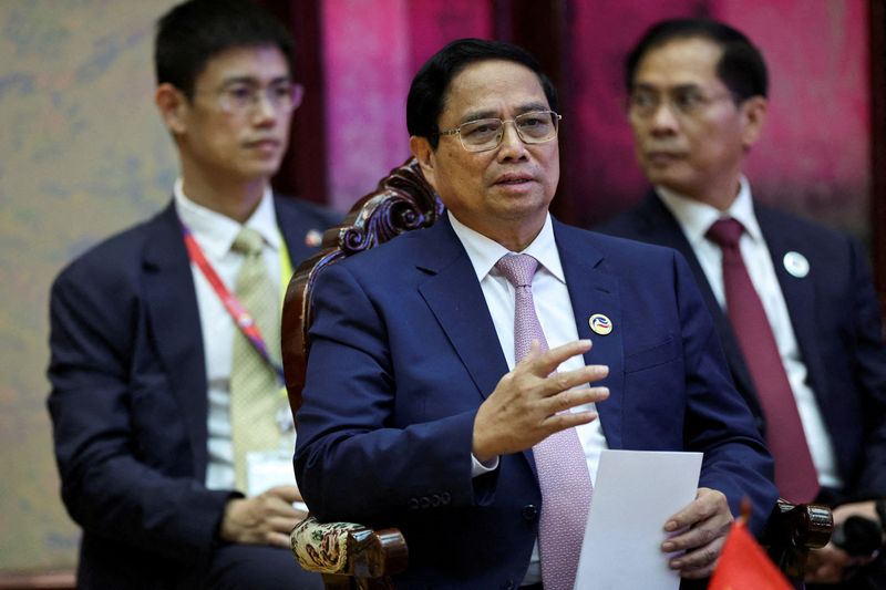 Vietnam reviewing duties to boost import of US LNG, high-tech goods, PM says