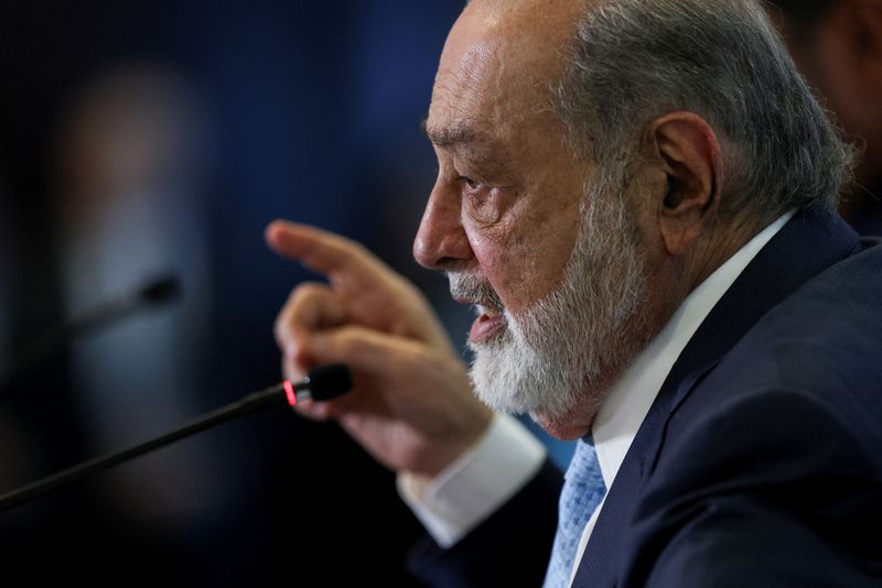 Exclusive-Mexican tycoon Slim eyes two of Pemex's key fields, gaining clout in energy sector
