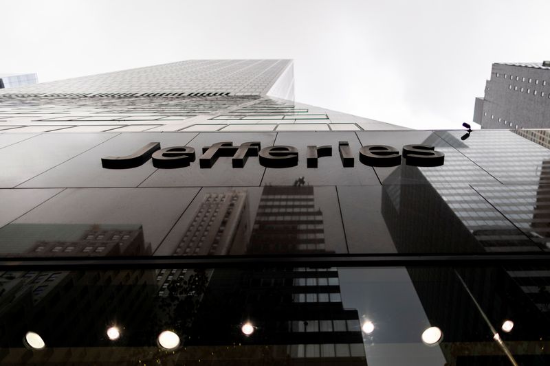 Oppenheimer downgrades Goldman, Jefferies as tariff uncertainty clouds M&A rebound