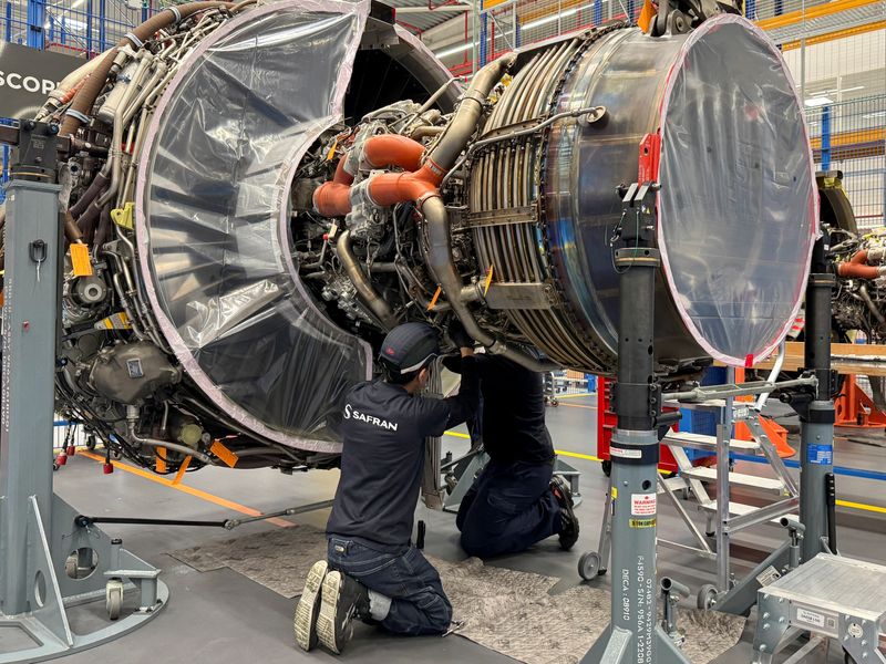 Safran offers sale of North American unit to win EU okay on Collins deal, source says