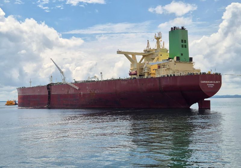 Oil headed for second weekly loss amid lingering supply concerns