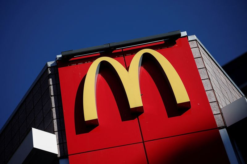 Analysis-McDonald’s, Chili’s win on value as fast-casual chains lose younger diners
