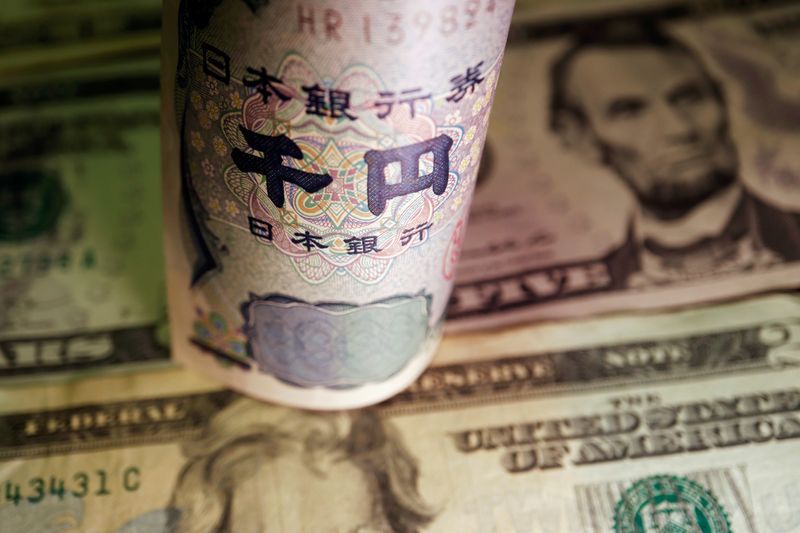 Yen slips to 9-month low as traders eye end to US shutdown