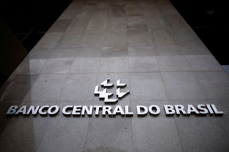 Brazil’s central bank shows stronger conviction in keeping rates steady