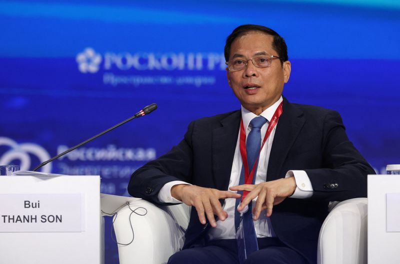Vietnam expects to sign trade deal with U.S. soon, deputy PM says