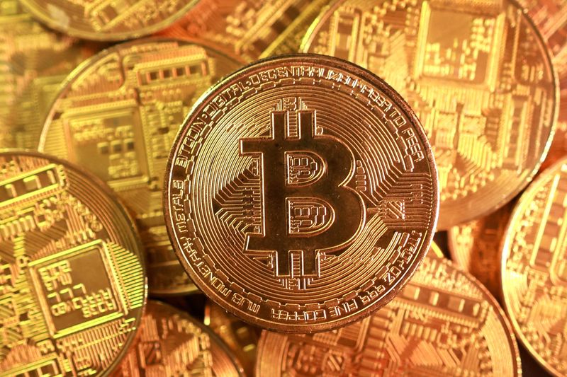 Bitcoin falls nearly 2% to $93,684