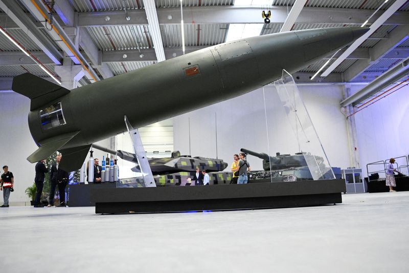 European arms makers fall to lowest since September on Ukraine peace push