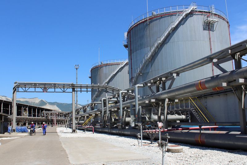 Oil dips on oversupply concerns while investors eye Ukraine talks