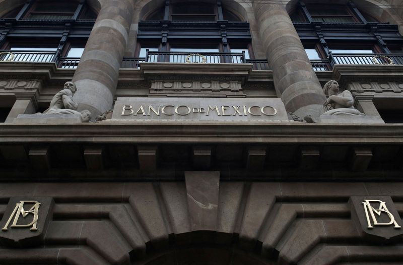 Bank of Mexico lowers 2025 growth forecast, raises inflation estimates for early 2026