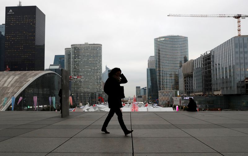 French economic growth confirmed at 0.5% in third quarter - INSEE