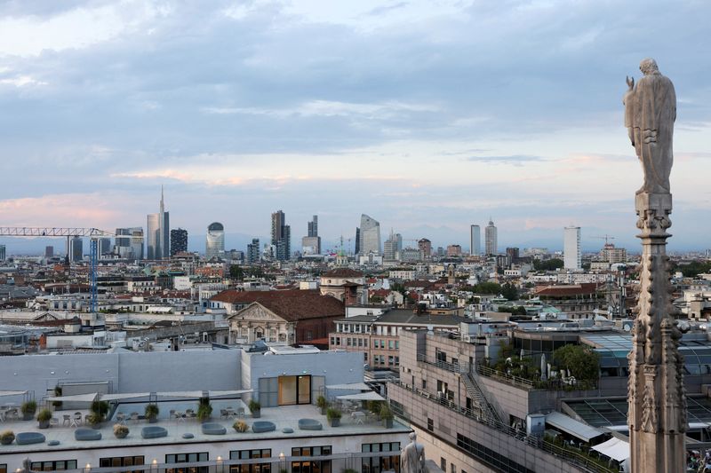 Italy ekes out marginal GDP growth in Q3, buoyed by exports
