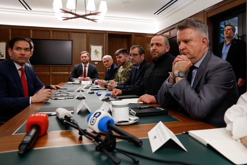 More work needed to reach Ukraine peace deal after 'productive' talks in Florida, Rubio says