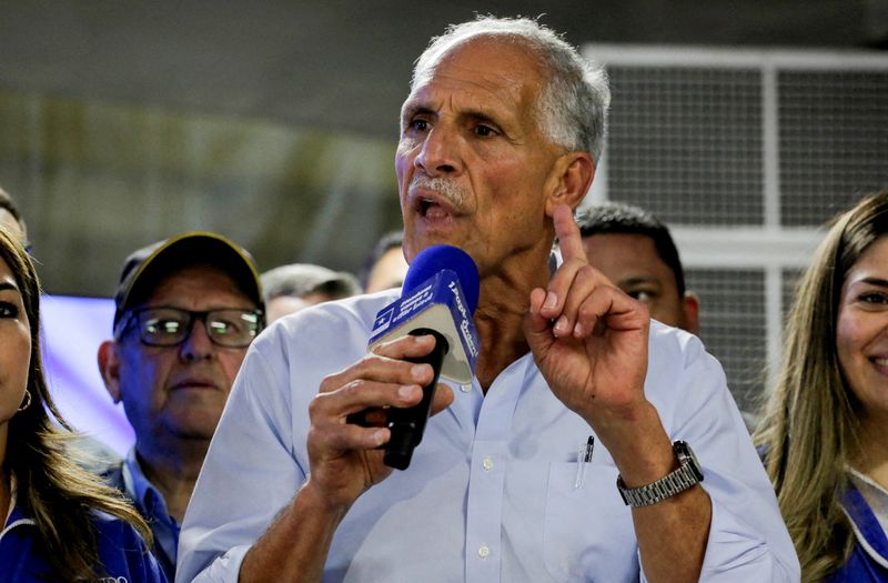 Conservative Asfura leads Honduras presidential elections, per preliminary results