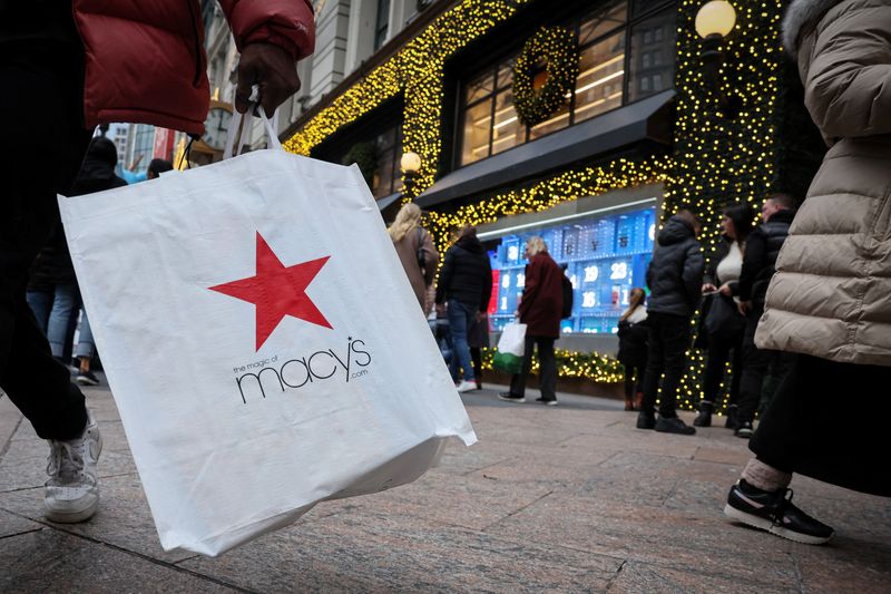 Macy’s lifts annual targets, strikes cautious tone about holiday spending
