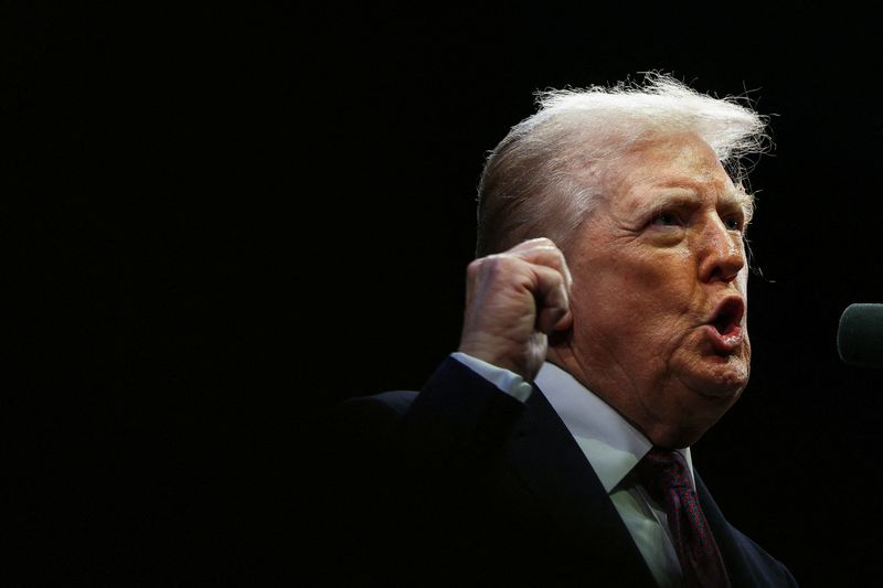 Administration asks Supreme Court to dump 1935 precedent in Trump FTC firing case
