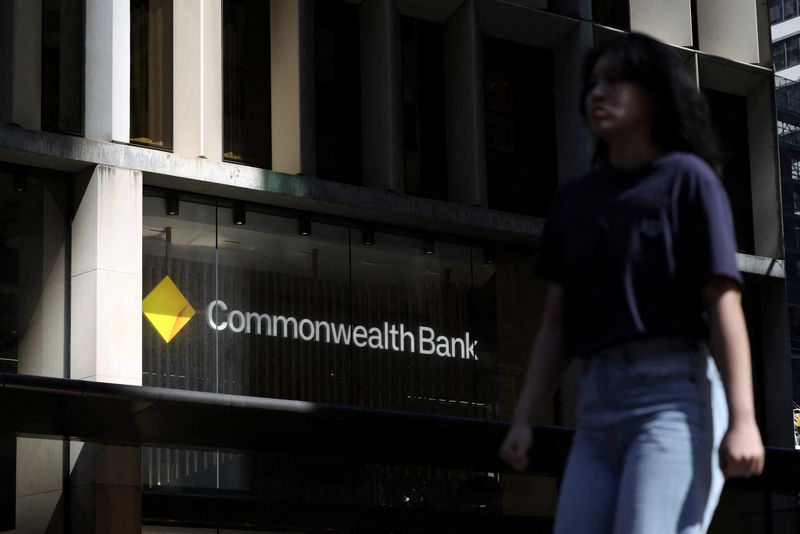 Australia November jobs fall most in nine months, unemployment rate steady