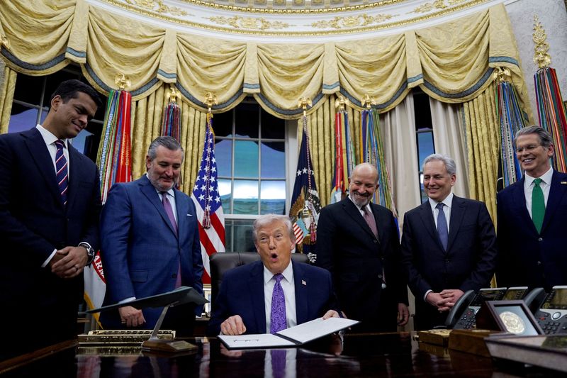 Trump's AI order faces political and legal hurdles