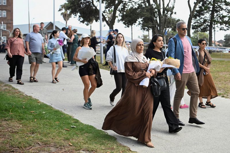 'Unspeakable tragedy': Bondi residents react to mass shooting