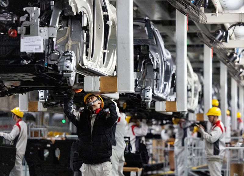 China’s November industrial output grows 4.8% y/y, retail sales up 1.3%