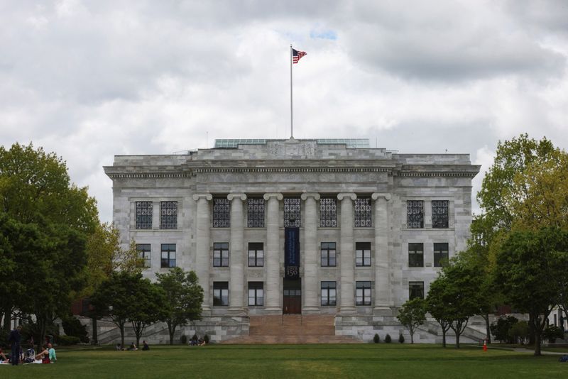 Ex-Harvard morgue manager who sold stolen body parts receives eight-year sentence
