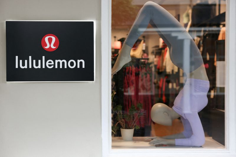 Elliott builds over $1 billion stake in Lululemon, plans to bring new CEO, WSJ reports