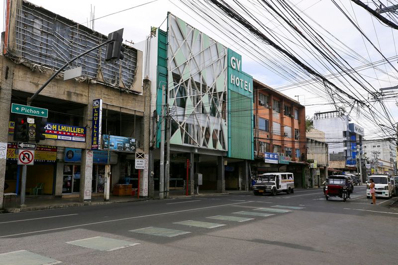 Bondi attack suspects kept to themselves during Philippines stay, hotel staffer recalls