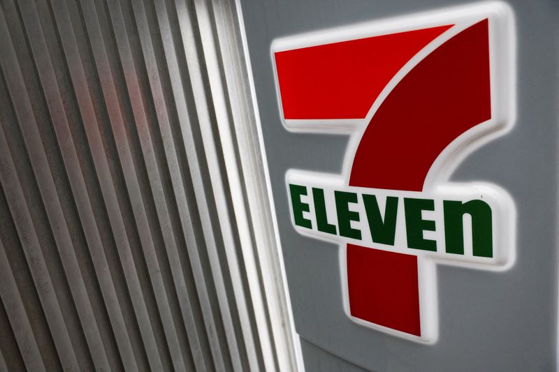 7-Eleven Inc says CEO Jeo DePinto to retire