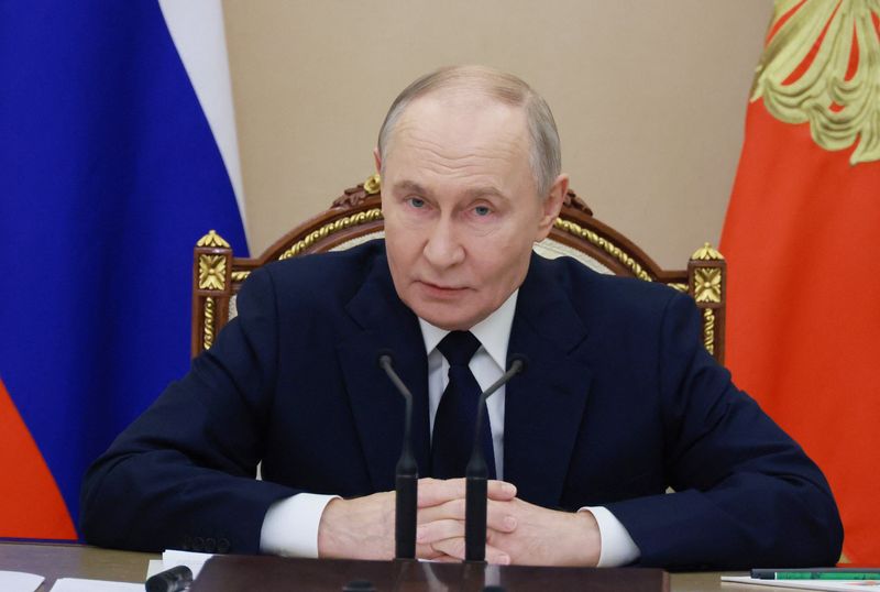 Factbox-What do we know about Russian accusations that Ukraine attacked Putin residence?