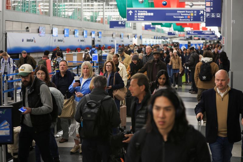 Flu cases rise across US as holiday travel fuels spread
