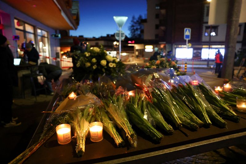 World reacts to fatal fire at Swiss ski resort bar
