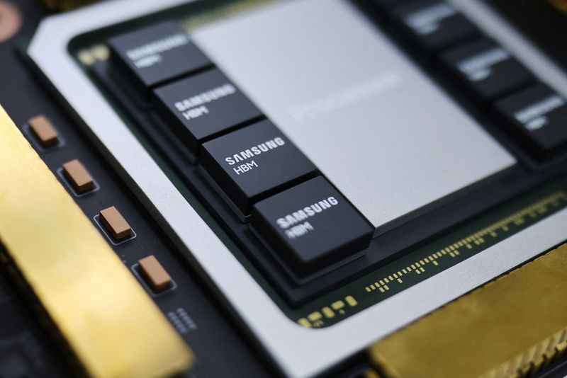 Samsung Electronics highlights progress in HBM4 chip supply