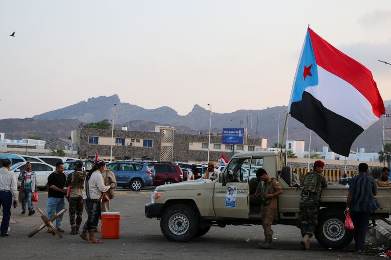 Yemen’s southern separatists call for path to independence amid fighting over key region