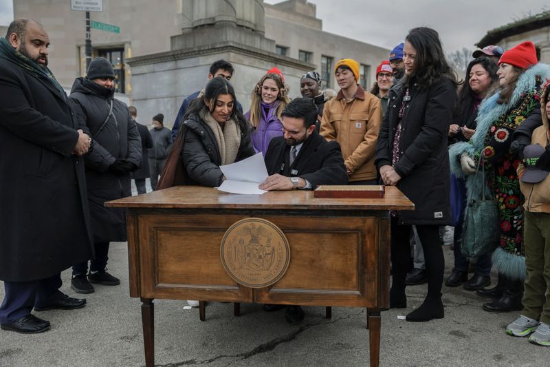 NY Mayor Mamdani defends scrapping executive orders his predecessor issued