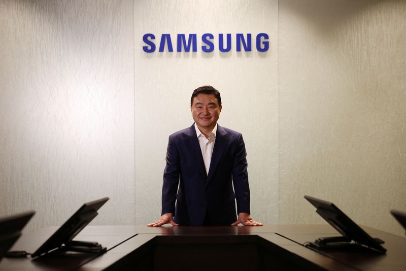 Exclusive-Samsung to double mobile devices powered by Google’s Gemini to 800 million units this year