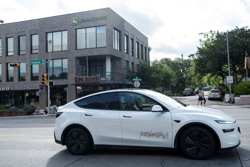 US House panel to consider legislation that could speed self-driving car deployment