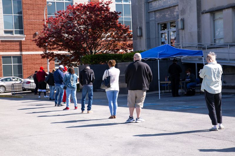 US private payrolls miss expectations in December