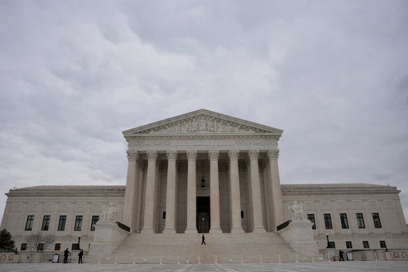 US Supreme Court averts inmate’s execution in intellectual disability case