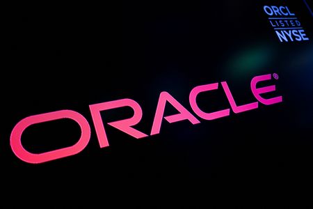 Oracle shares surge after Trump unveils $500 billion AI plan