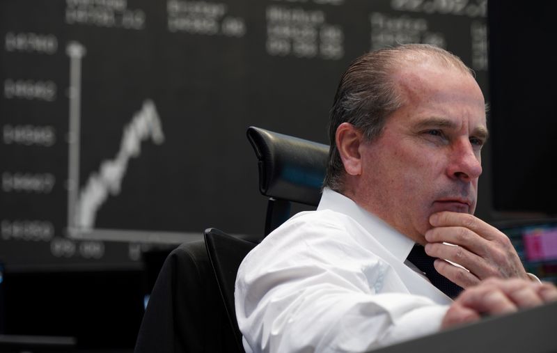 Novartis earnings, tech stocks maintain STOXX 600's record winning streak