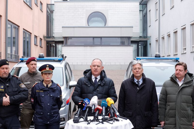 Austria says stabbing attack suspect was likely inspired by Islamic State