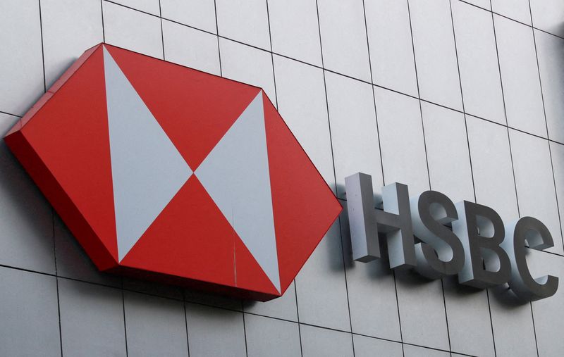 HSBC investors back CEO's investment banking retrenchment